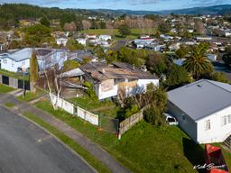 14%20gentian%20street,%20timberlea%203